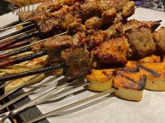 新疆红柳羊肉串-冰城小镇音乐串吧·聚会餐厅(百子湾店)