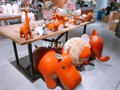 -LOL原创生活概念店(K11购物艺术中心店)