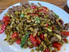 酸豆角炒牛肉-牛八宝桂林米粉(八里庄店)