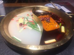 麻辣鸳鸯锅-来涮蜀鲜货火锅串串香(菜市口店)