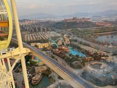 -七彩云南欢乐世界