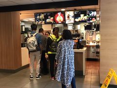 -麦当劳(中唱大厦店)