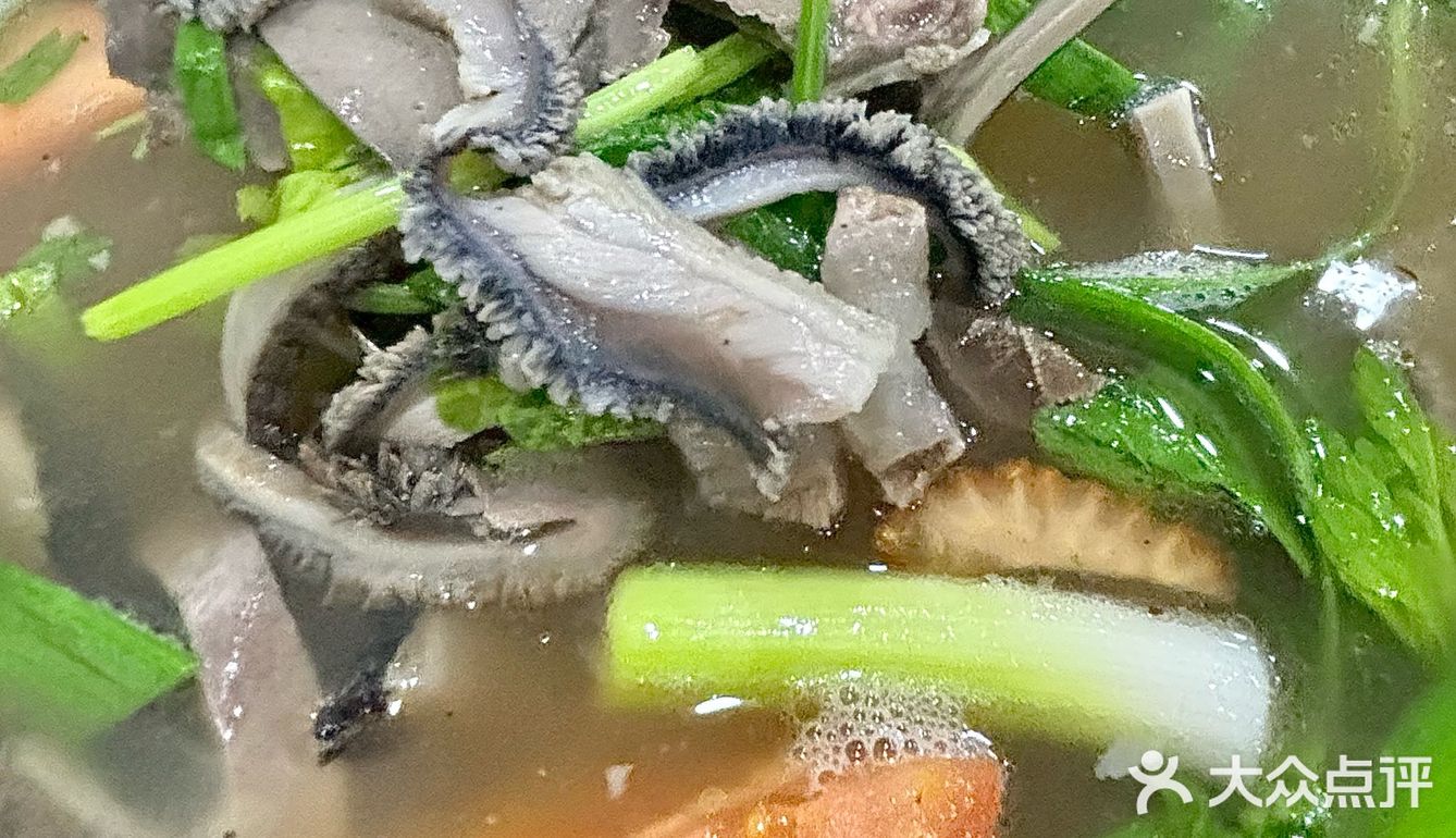 这家店 每次空肚子来 吃撑扶墙走出店 