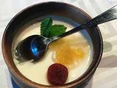 自制老北京酸奶-四季民福烤鸭店(王府井灯市口店)