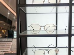 -回瑞眼镜·蔡司·依视路官方授权店(广益路万达店)