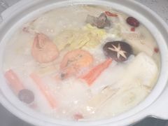 -三人行骨头王火锅(长寿店)