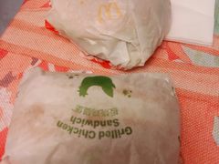 桂林酸笋风味板烧鸡腿堡-麦当劳(北京上地十街餐厅店)