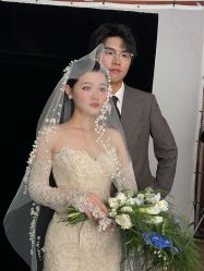 -雪中彩影婚纱摄影·微光艺术中心