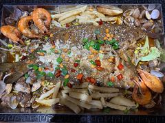 -东来菜馆•手抓海鲜家常菜•海鲜锅贴(鸽子窝店)