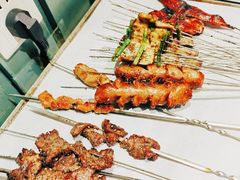 -街角等你.大连海鲜烧烤.经典铁板海鲜串(西安路店)