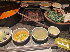 -三出山火锅(南京万象天地店)