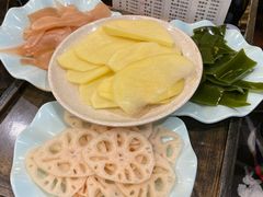 -肖肖酸萝卜鱼火锅(总店)