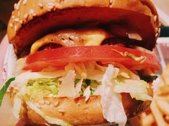 -The Habit Burger Grill 哈比特汉堡(复兴soho店)