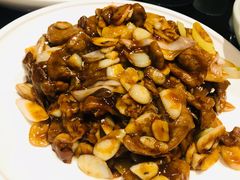 葱爆羊肉？-皇城根·烤鸭·鱼头·家常菜(欧亚大观乐活城店)