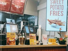 -The Habit Burger Grill 哈比特汉堡(爱琴海店)