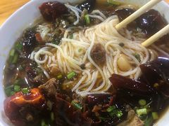 -越洋肖氏老米线(杨家坪店)