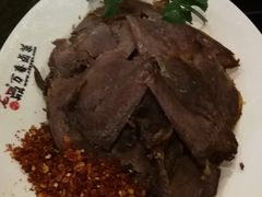 -老鼎万春卤菜(鹭湖宫8区店)