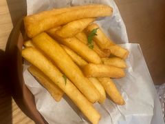 -Mark&Mars Restaurant