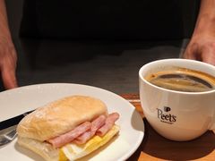 -Peet's 皮爷咖啡(东湖路手作店)