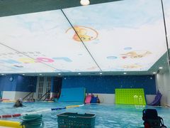 -龙格亲子游泳·水育早教运动中心(龙湾天街店)