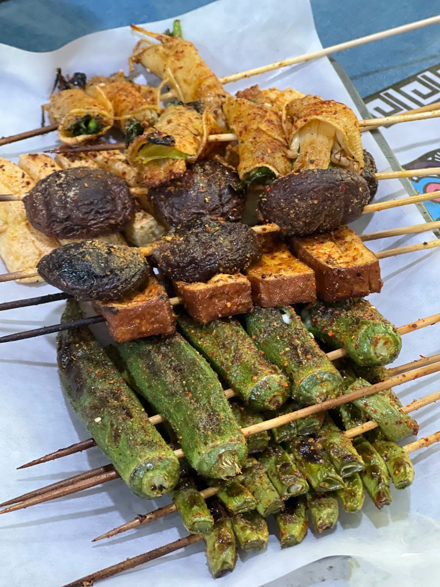 夜宵新宠:烧烤小吃