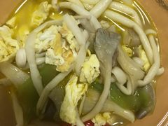 鲜菇烩蛋-章吴记喜瑞餐厅(东东城店)