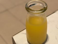鲜榨橙汁-厦门艾美酒店·新食谱西餐厅