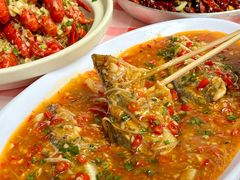 -肥小宝·金牌油焖大虾(襄阳龙虾地标店)