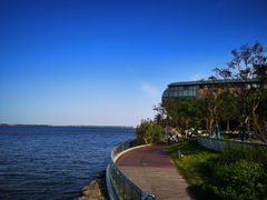 -上海滴水湖皇冠假日酒店