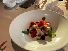 红酒芭乐鹅肝-RIVIERA 松鹤楼(外滩店)