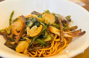 Classic Shrimp Noodles