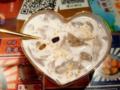 椰汁冰粉-無牌小范·香港明星美食