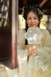 -一揽芳华汉服旗袍体验馆(拙政园店)