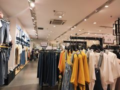 -三福时尚(三峡广场华夏银座店)