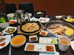 -木槿花韩式炭烤·熟成肉工坊(孙文东路店)