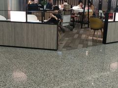 大堂-肯德基(虹桥机场T2北指廊精选外卖点店)
