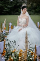 -拉瑞娜LaReine婚纱礼服高级定制