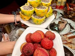 -雍容荟帝王蟹活龙虾展台自助(IFS黑金店)