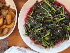 -芦茨金富饭庄·25年老字号·专做稻草鸡