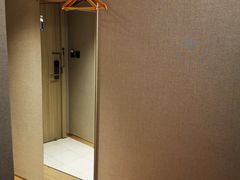 -怡莱酒店(上海大学店)