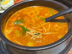 -明洞阿姨·韩式酱蟹烤肉·创意料理(三元桥店)