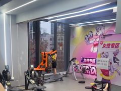 -超鹿运动(五四路恒力城店)