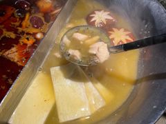 -湊湊火锅·茶憩(杭州湖滨银泰in77店)