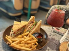 -芭莉与彩虹西餐厅(成都合生汇店)