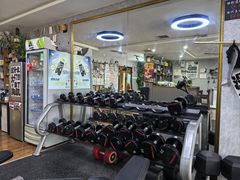 -迈劲健身专业私教(朝青汇店)