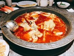 -大鱼山房鱼头火锅(老字号品质店)