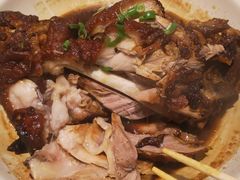 -老码头黑皮肘子锅包肉(赣水路店)