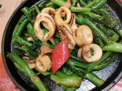 铁板芥兰啫尤鱼-简·东山小厨(东山口店)