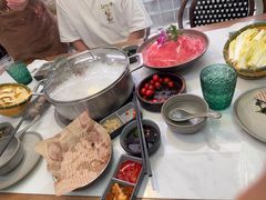 -喃喃椰·糟粕醋·椰子鸡火锅(七堡花园店)