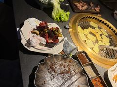 -铭牛烧肉·和牛海鲜自助(高新月牙湖店)